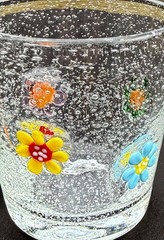 Crate & Barrel Zazz Seeded Bubble Glass Flower Tumbler Miliefiori Daisy 3.75”
