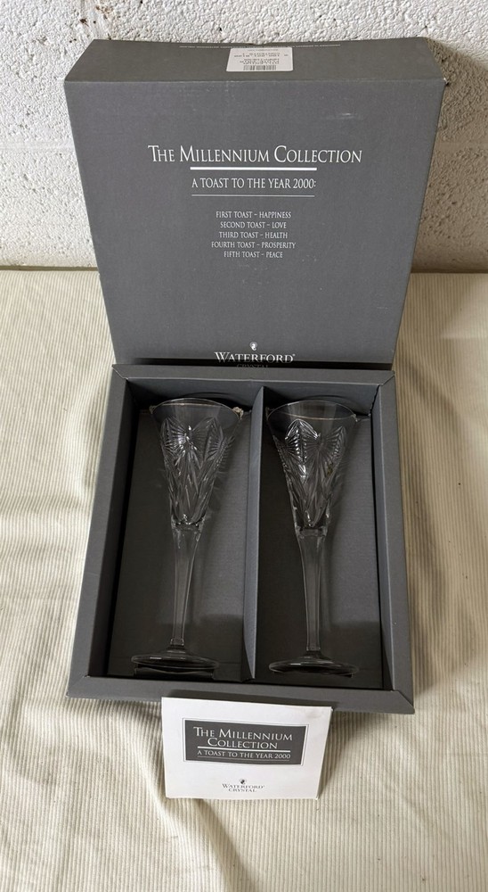 SET OF 2 WATERFORD CRYSTAL MILLENNIUM «HAPPINESS» WEDDING TALL TOASTING FLUTES