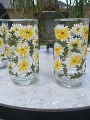 VINTAGE LIBBY DAISY, GLASSES FEATURING RAISED, YELLOW, AND WHITE FLORAL DESIGN 4
