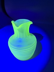 Vintage 1930s Frigidaire Uranium Glass Green Iced Tea Server Pitcher Vaseline