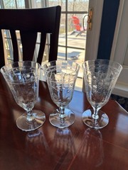 VINTAGE SET OF THREE CRYSTAL WHEEL CUT FOOTED ICED BEVERAGE GLASSES 6-1-4″