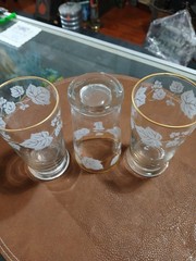 3 vintage Libbey MCM «Ivy Bower» Frosted Grape Leaf glasses with gold trim