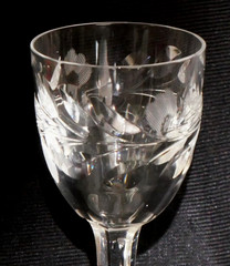 KOSTA BODA CRYSTAL «ROSA» PATTERN CORDIAL CUT GLASS STEM 4 1/2″ – MINT CONDITION
