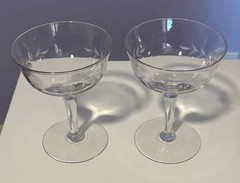 Set of 2 Vintage Champagne Coupe Glasses Dessert Dish Flower Fern 4.5”H Pair