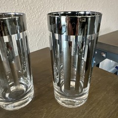 Dorothy Thorpe Classic Mid Century Glasses with Platinum Stripe 3 Piece