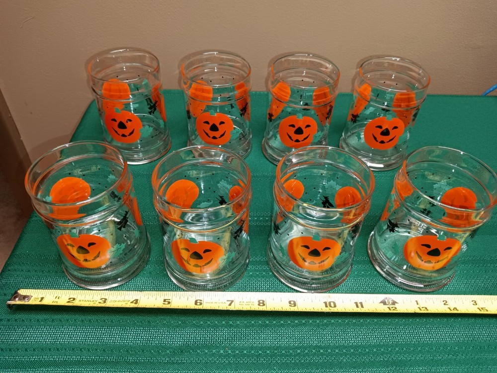 Anchor Hocking Vintage 1990, Eight, Halloween Glasses 12oz Tumblers Pumpkins