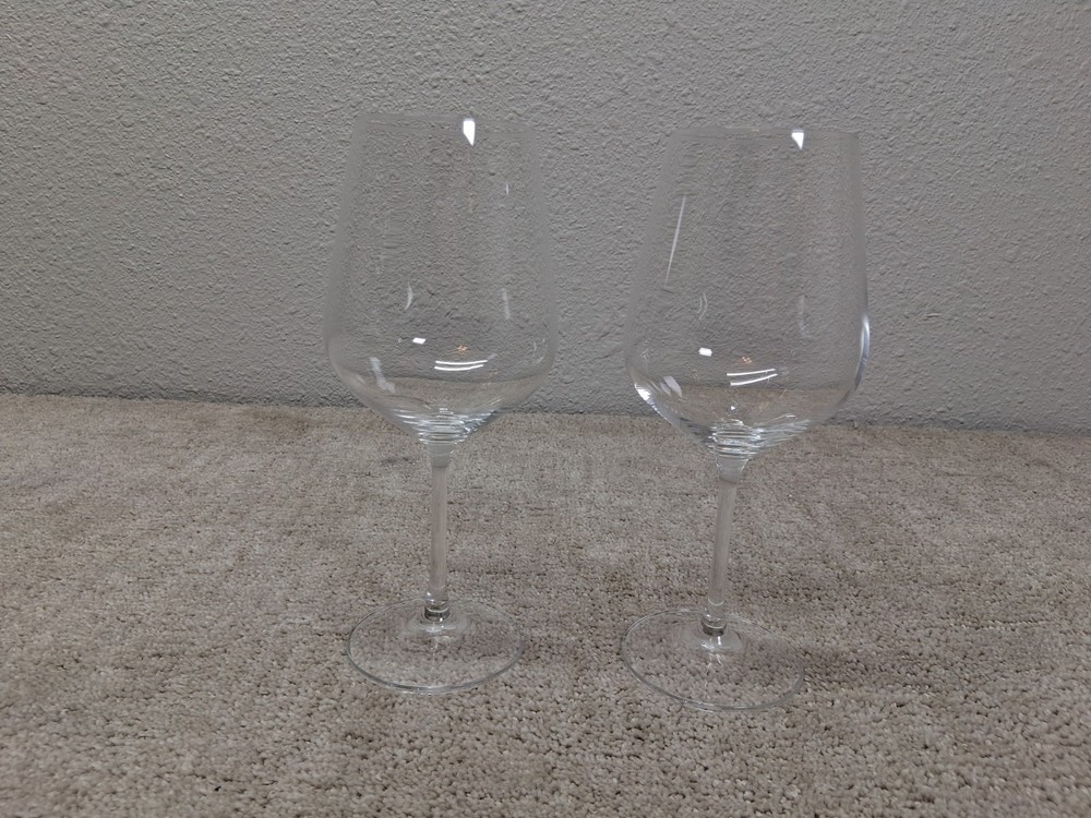 2 Mikasa Stephanie 9” Wine Goblets Wine Glass