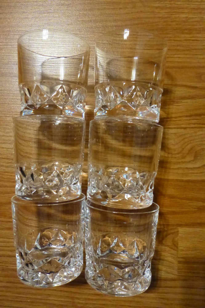 W.M. Dalton Verite Pattern French Lead Crystal Unit No. 5 Old Fashioned Set