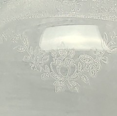 Vintage Etched Floral Swag Garland Champagne Coupe Cocktail Glasses Set Elegant