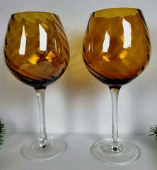 Vtg Amber Optic Swirl, 2 Large Bowl Balloon Wine Glasses Set, 9″ H, Blown Glass
