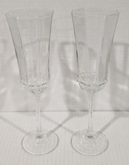 Arcoroc Octime Clear Stem Set of 4 Champagne Glasses Flutes 8.75″ 4 oz. France