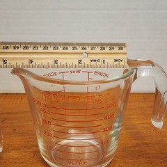Pyrex Glass Measuring Cups 4 Cup / 1 qt. / 1 Liter + 2 Cup / 1 Pint / 500 ml VGC
