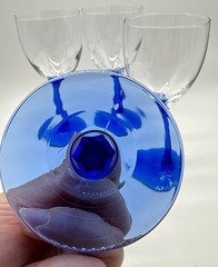 4 LIBBEY DOMAINE BLUE PETAL FACETED STEM 10oz WATER GOBLETS 8″ Cobalt 💙 EUC