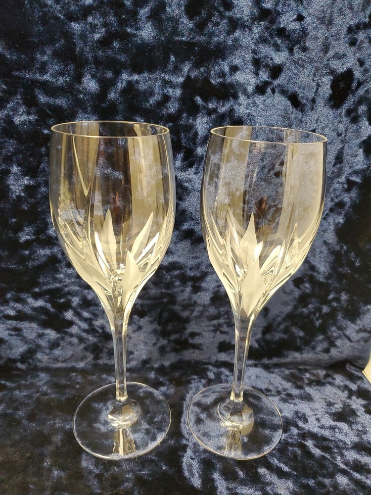 2) Mikasa Flame D’Amore Crystal Water Goblets Glasses 9″