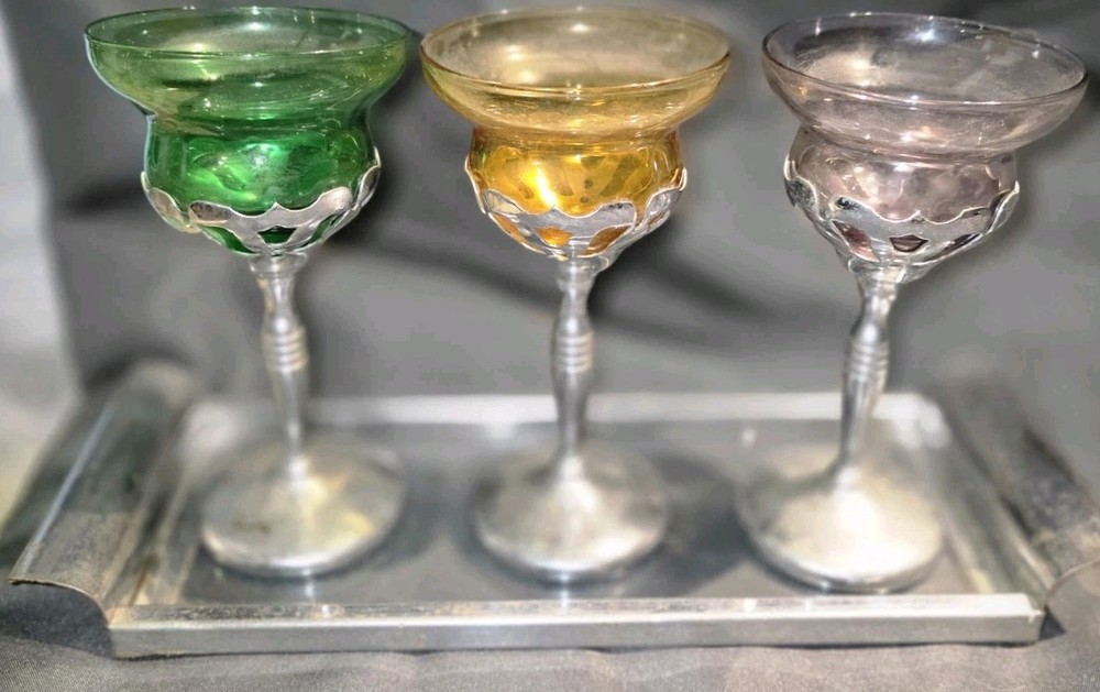 Vintage 3 Glass Set Art DECO COCKTAIL GLASSES CHROME & GLASS Tulips And Tray