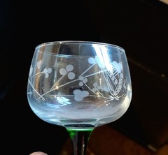 NEW 5 Duiske Emerald Stem Hand Cut Celtic Crystal Wine Glasses Made In Ireland
