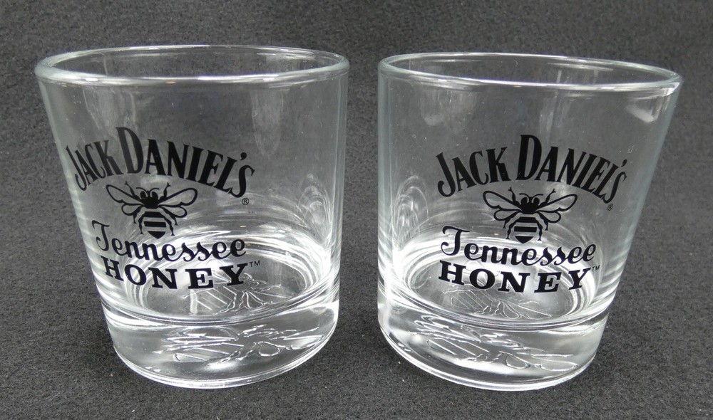 Jack Daniels «Tennessee Honey» Lowball Whiskey Glasses -Honey Bee Logo- Set of 2