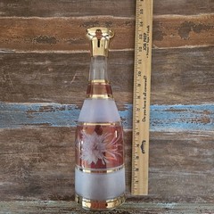 Vintage Frosted Cut Glass Traube Cranberry Red & Gold Decsnter 16″ Tall Pretty!