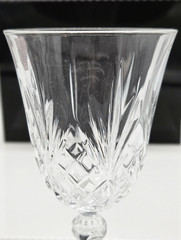 Set of 4 RCR Cristalleria Italiana Cut Crystal Melodia Wine Goblets / Glasses