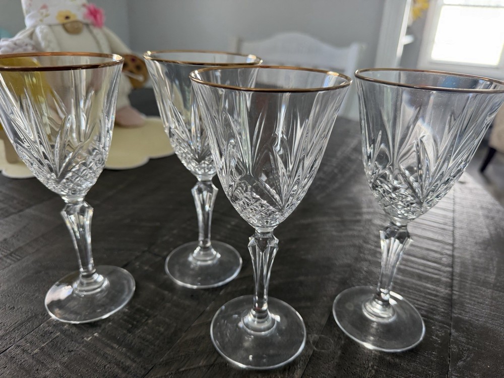 Cristal de Flandre Salzburg Set of 4 Gold Trim Crystal Goblets-mint