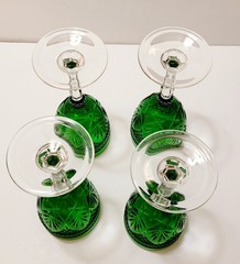 4 – Cristal D’Arques Durand Emerald Green Cristal D’Arques Wine Water Glasses