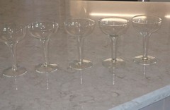 Vintage Hand‑Finished Coupe Glass – Mid‑Century Barware – Ground Pontil
