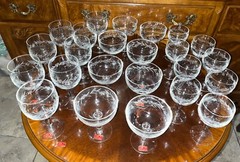 VTG 24 Crystal Glass Set Etched Berry Leaf Wine Goblet Champagne Sherry Portugal