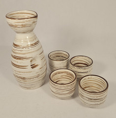 Vintage Pier 1 Juki Hand Painted Sake Set, Carafe And 4 Cups EUC