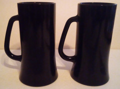 2 VTG TIARA INDIANA GLASS AQUARIUS BEER MUGS STEINS BLACK AMETHYST ZODIAC W