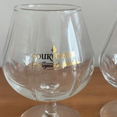 Set Of 2 Courvoisier Cognac Gold Emblem Ribbed Footed Brandy Snifter Glass