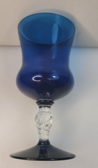 Art Glass Wine Glass Teal Cobalt Blue with Clear Stem 10oz 5.75»