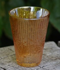 VINTAGE Jeannette Marigold Glass Tumbler 3 1/2″H Tree Bark c.1950’s Made in USA