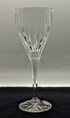 Mikasa Crystal Tiara Water Goblet 8 7/8″ EUC (mult. aval.)