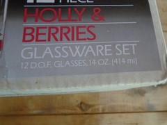 Vintage Libbey 12 Piece Glassware Set Christmas Holly & Berries 14 oz Very Nice