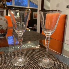 Pair Of Oscar De La Renta Crystal Lafayette White Wine Glasses Platinum Rim 1980