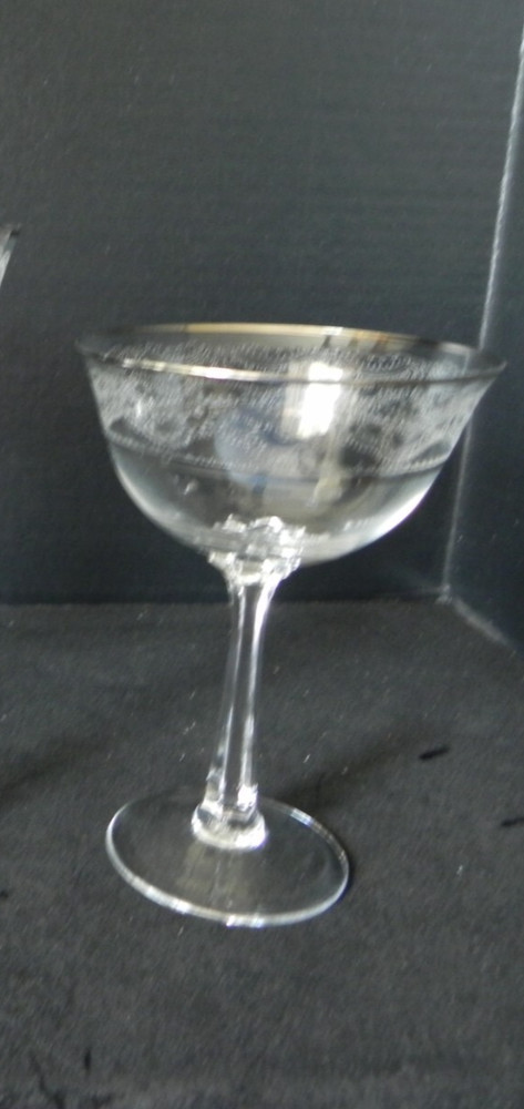 LENOX CRYSTAL FAIR LADY Tall Champagne – EUC