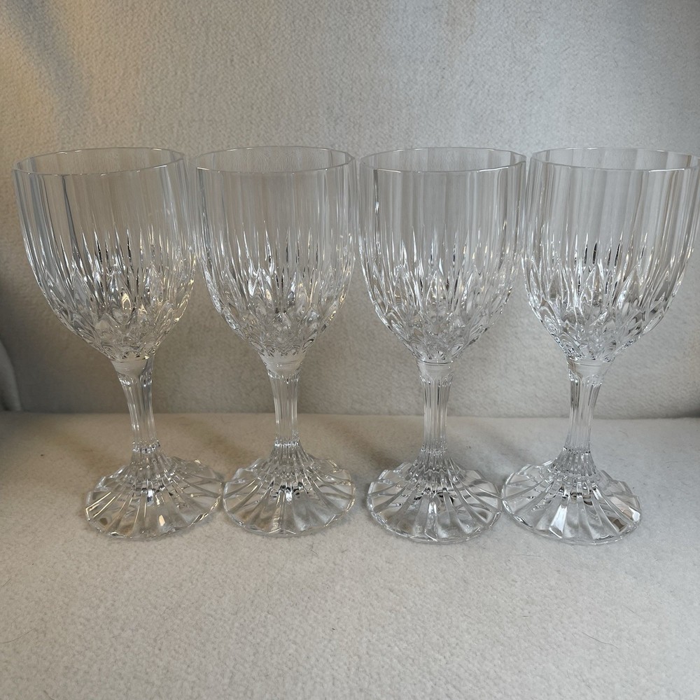 4 CRISTAL D’ARQUES DURAND BRETAGNE 6 1/2″ WINE GLASSES 1990-1996 TEARDROP DESIGN