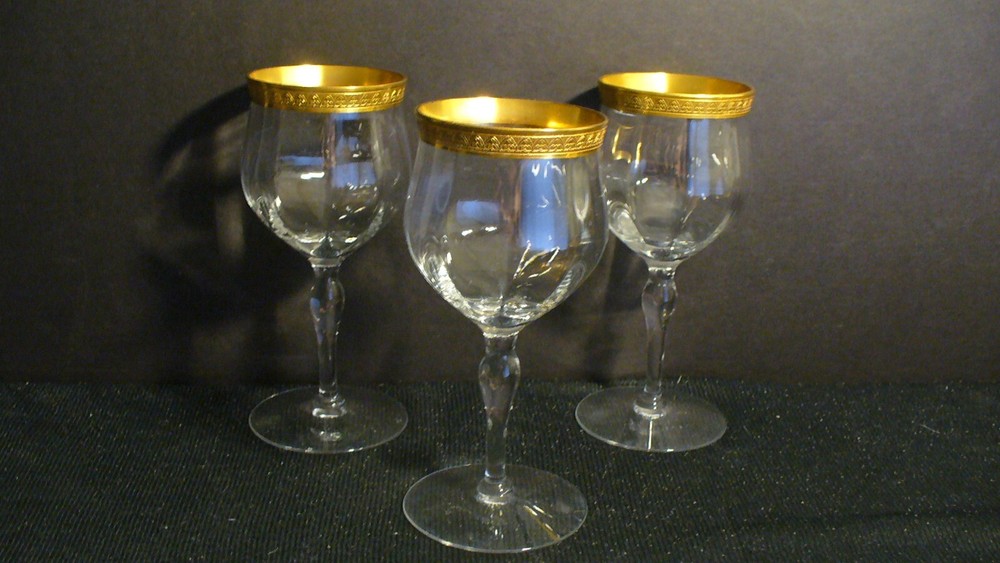 Tiffin Gothic 5 1/2″ Gold Encrusted Band Wine Glasses – 3