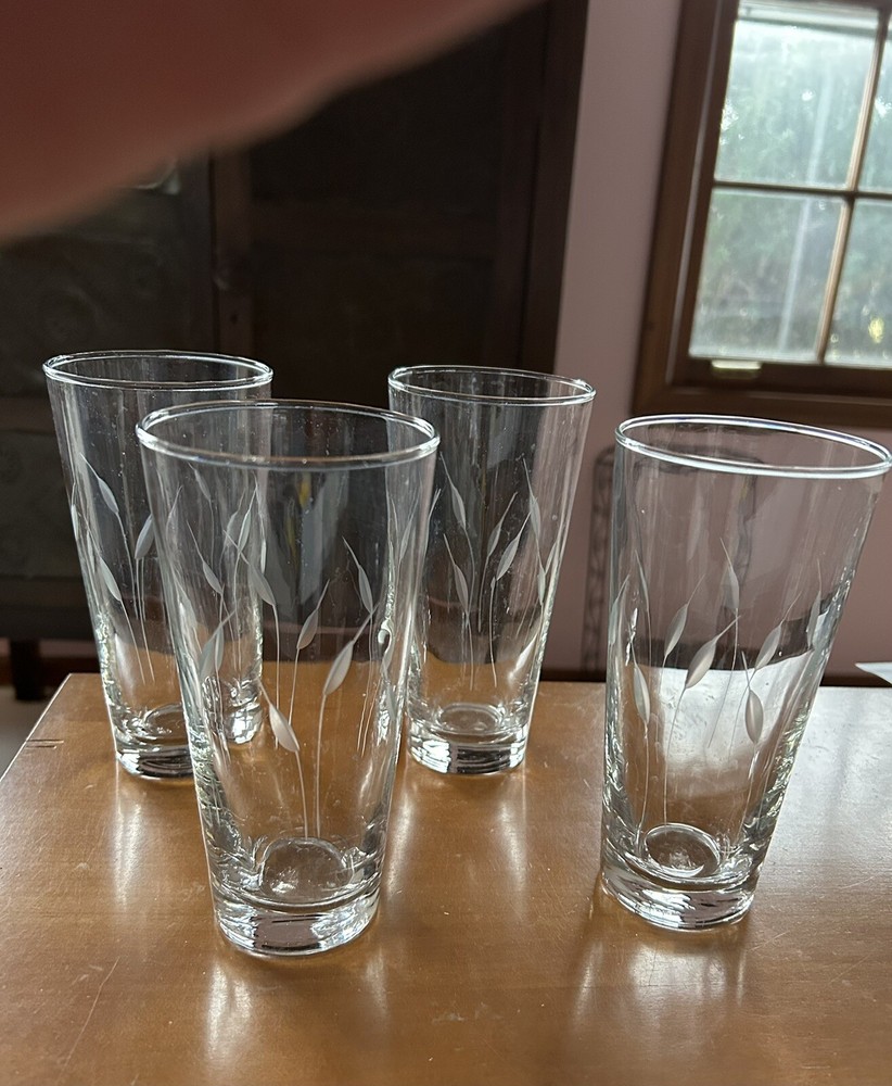 4 Vintage Chrystal Glass Tumbler with Etched Leaf Design 6.5” tall 16 ounces