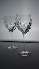 Tulip Shaped Stemware wine glasses 5 large and 4 small,