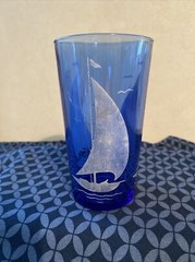 vintage hazel atlas cobalt blue sailboat Tumblr 8 ounces 4 1/2 inches tall