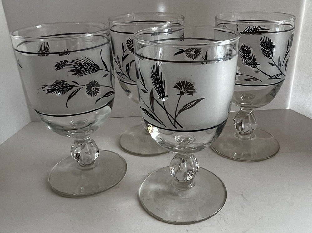 SET OF 4 Duz Crystal FROSTED WILD FLOWER Water Wine Goblet- Hard To Find!