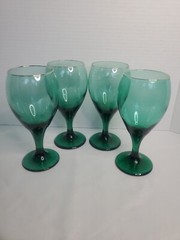 VTG Libby Juniper Green Water Wine Goblets Set Of 4 Glass Teardrop Gold Rim
