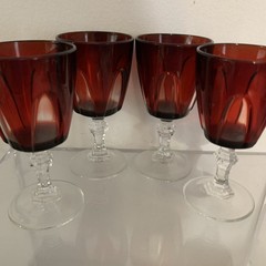 Cristal D’Arques Durand Gothic Cordials Ruby Red Cut To Clear Set of (4) 3-1/4″