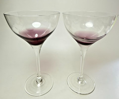 Qualia 2 Topaz Martini Wine Glasses Clear Purple Swirl Mouth Blown Amethyst Bar