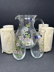 Stylesetter Water Colors Crystal 7Pc. Set 88 Oz. Pitcher 6-16 Oz. Glasses Dogwoo