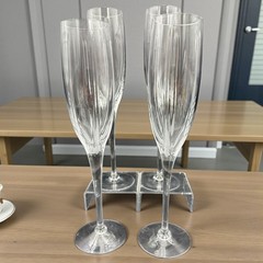 Crystal Champagne Flutes Glasses Vertical Cut Footed Long Stem Elegant Set of 4