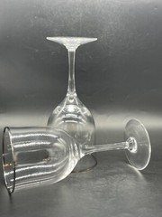 Crystal wine glass with platinum rim, 7 1/2″ high