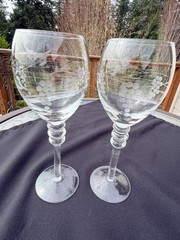 Set of 2 Vintage wine glasses hand-etched grape and leaf design
