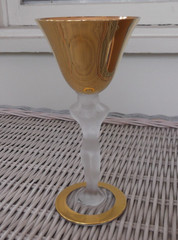 Bayel Crystal Bacchante Gold Nude Stem Wine Glass – 6-1/4″ Tall
